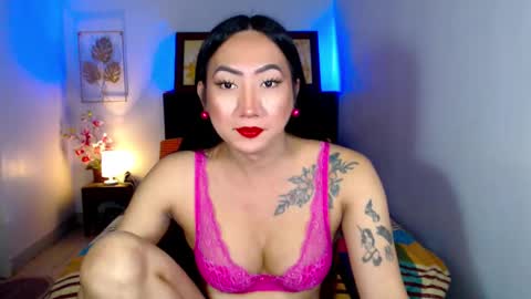 QUEEN online show from February 11, 11:42 am