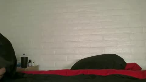 queenofmen33 online show from March 15, 9:51 pm