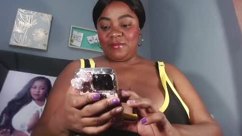 queenrachelbrown online show from April 26, 11:41 am