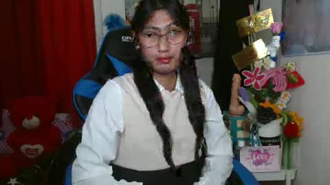 queensteffi online show from March 4, 9:34 pm