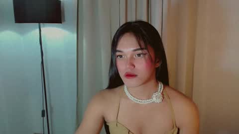 Your queenly yana online show from February 19, 9:47 pm