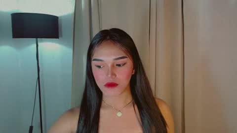 Your queenly yana online show from February 13, 2:20 pm