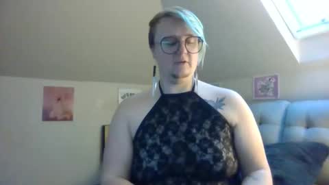 queerlyjaz online show from November 26, 5:10 pm