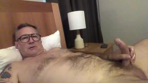 Snapshot of quietmature chatting on October 9, 12:05 am quietmature online show from October 9, 12:05 am