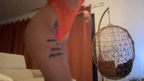 Quinnyelena online show from September 30, 7:13 pm