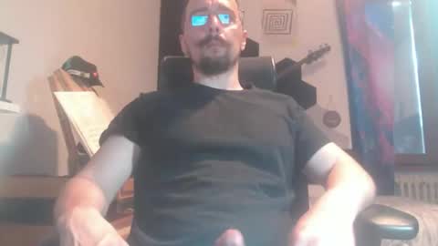 Raccoon68 online show from April 18, 8:16 am