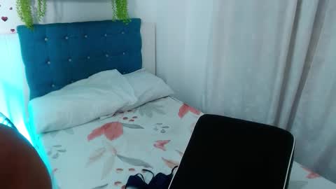 Snapshot of rachel__moon chatting on September 11, 11:50 pm Valentina  online show from September 11, 11:50 pm