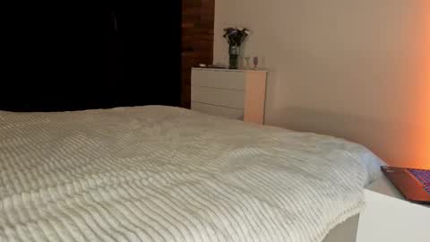 Sherryl online show from February 17, 6:51 pm