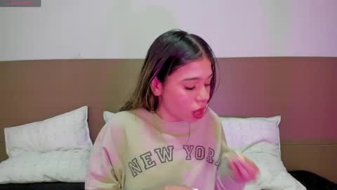 Rachell online show from April 11, 8:18 am