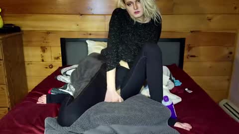 Rachel Price online show from December 7, 12:14 am