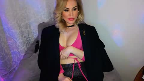 Radmila Star online show from November 18, 7:28 pm