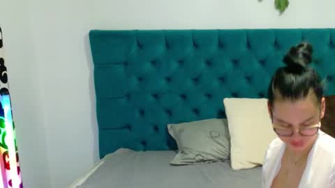 sweet peach online show from September 14, 5:58 pm