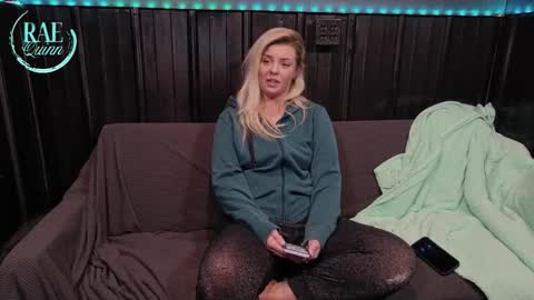 Rae Quinn and Doctor Dustin online show from February 1, 5:15 am