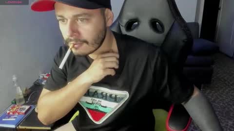 ragnar_lothbrok77 online show from December 18, 11:00 pm