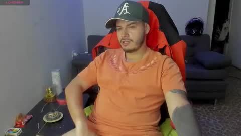 ragnar_lothbrok77 online show from April 15, 5:55 am