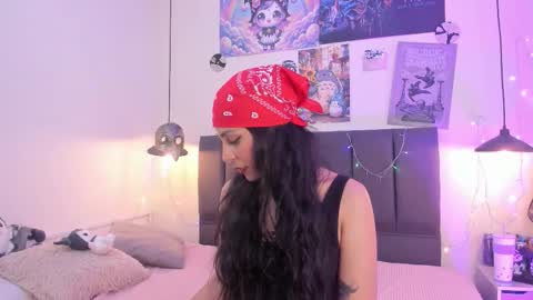 Raia online show from March 25, 3:02 am