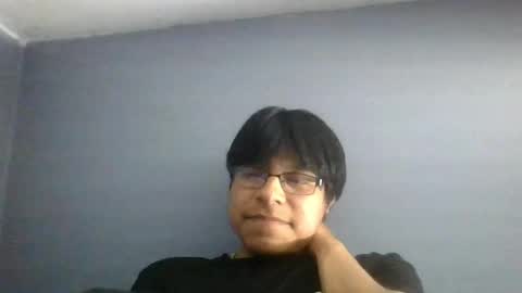 raidenshadow1050 online show from April 12, 2:37 am