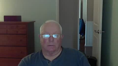 raiderman215 online show from June 24, 5:42 pm