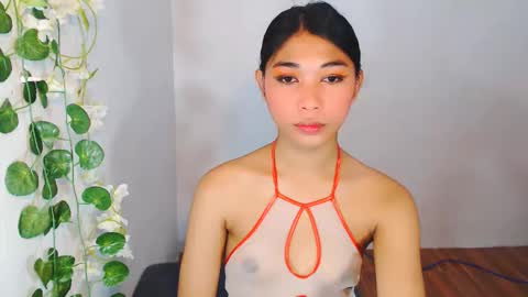 raindrizzle1706 online show from December 3, 5:13 pm