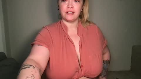 Randii online show from March 3, 1:51 pm