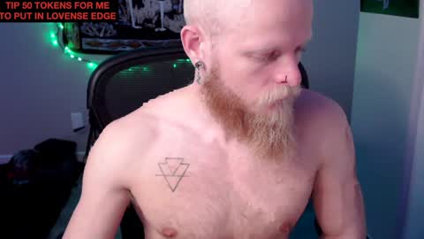 Snapshot of randyroderick chatting on December 20, 4:09 am Randy Rod online show from December 20, 4:09 am