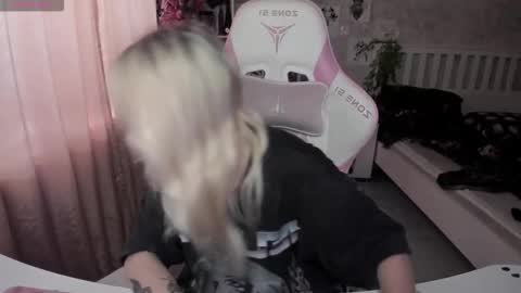 Rapunzel online show from November 4, 1:23 pm