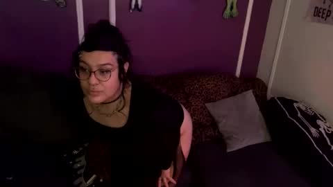 Rattlesnake Bitch 666 online show from November 11, 10:56 pm