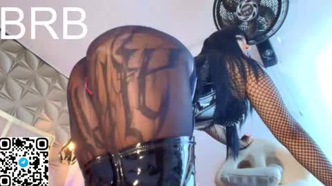   online show from November 25, 10:58 am