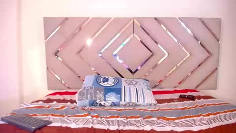 RAVEN FOXTER online show from December 13, 7:53 pm