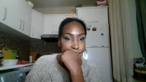 ravenbby online show from May 3, 6:58 pm