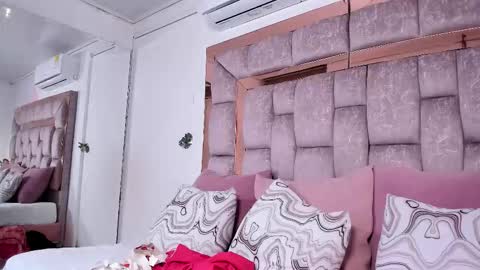 Raven  online show from February 3, 12:42 pm