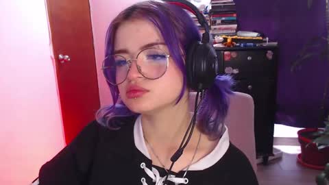 raventh_ online show from September 12, 3:47 pm