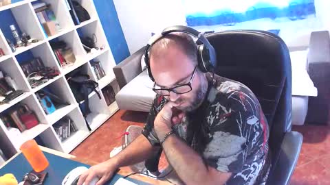 ravingr3d3 online show from October 3, 1:41 pm