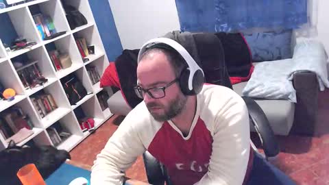 ravingr3d3 online show from December 1, 12:07 am