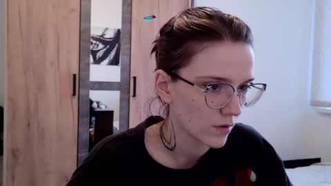 Ray-Ray online show from April 19, 5:14 pm