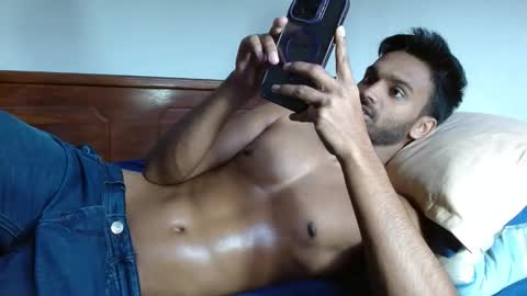 Snapshot of rayannzz chatting on October 19, 3:11 am eyan online show from October 19, 3:11 am