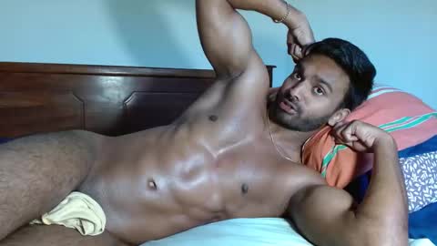 Snapshot of rayannzz chatting on February 13, 3:39 am eyan online show from February 13, 3:39 am