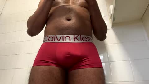 Snapshot of raydick1919 chatting on December 6, 11:28 am Raydick online show from December 6, 11:28 am