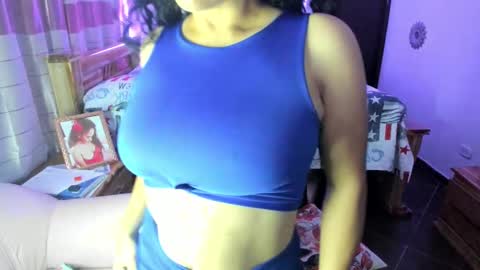 Danna online show from February 25, 11:59 pm