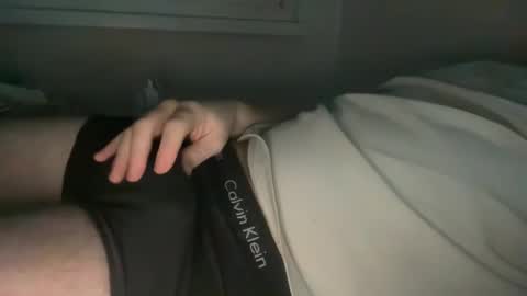 Snapshot of rbnaustiiin chatting on January 2, 1:27 am rbnaustiiin online show from January 2, 1:27 am