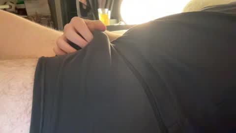 Snapshot of rbnaustiiin chatting on January 8, 6:52 pm rbnaustiiin online show from January 8, 6:52 pm