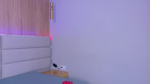 Reachel Miller online show from April 16, 10:23 pm