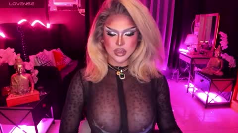 Snapshot of real_dom_phuta chatting on October 22, 4:59 am Miss Katrina De Futah Goddess of HELL online show from October 22, 4:59 am