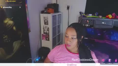 realgoddessdream online show from April 19, 12:22 am