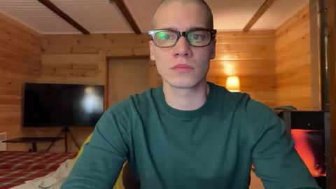 AliceEve online show from March 29, 5:03 pm