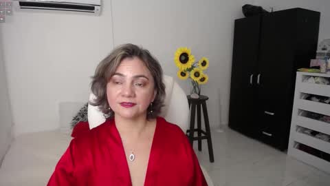 Snapshot of rebeca_milf chatting on March 4, 3:04 pm REBECA online show from March 4, 3:04 pm