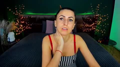 rebecca_diamonds online show from November 4, 6:37 am