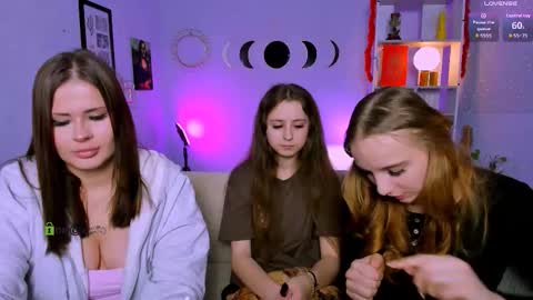 rebecca_smile_ online show from March 14, 8:13 pm