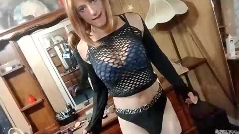 rebeckaloves online show from September 23, 11:15 am