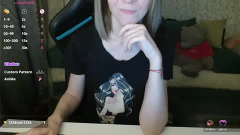 RebesaOlset online show from October 2, 5:12 pm